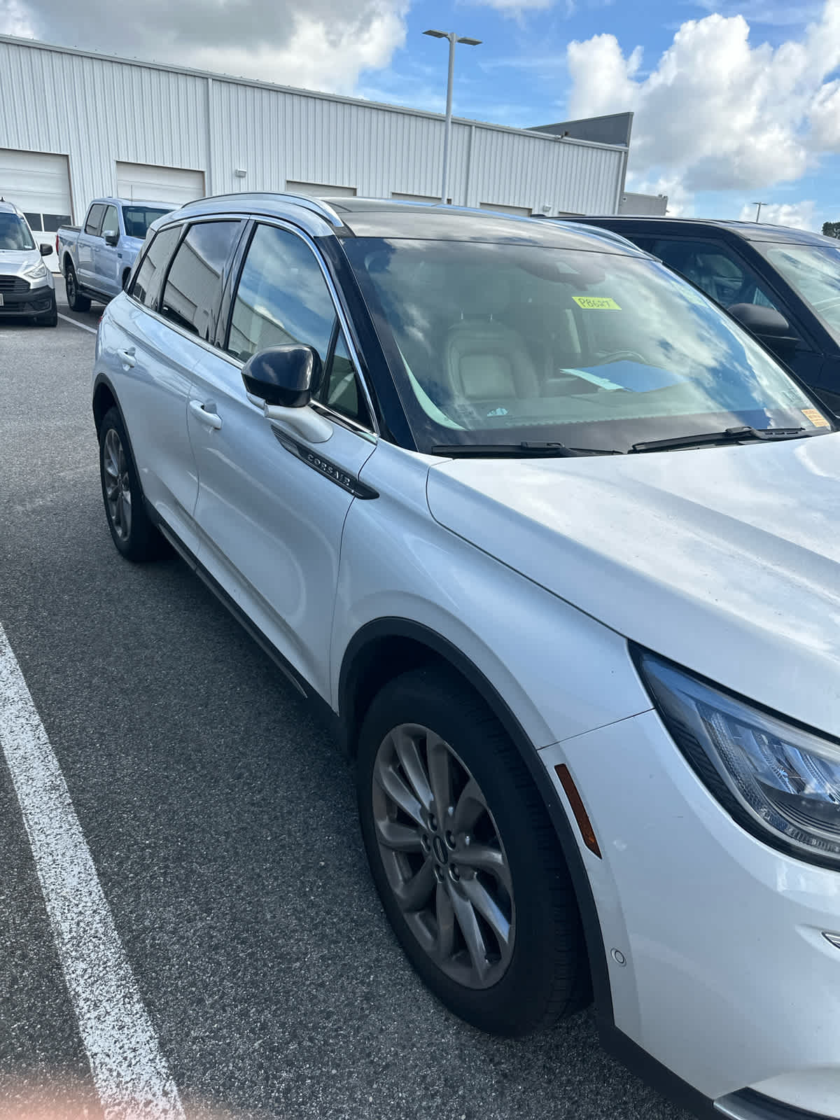 2022 Lincoln Corsair Standard photo 3