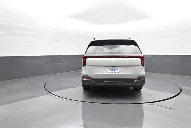 2025 Kia Carnival SX Prestige photo 2