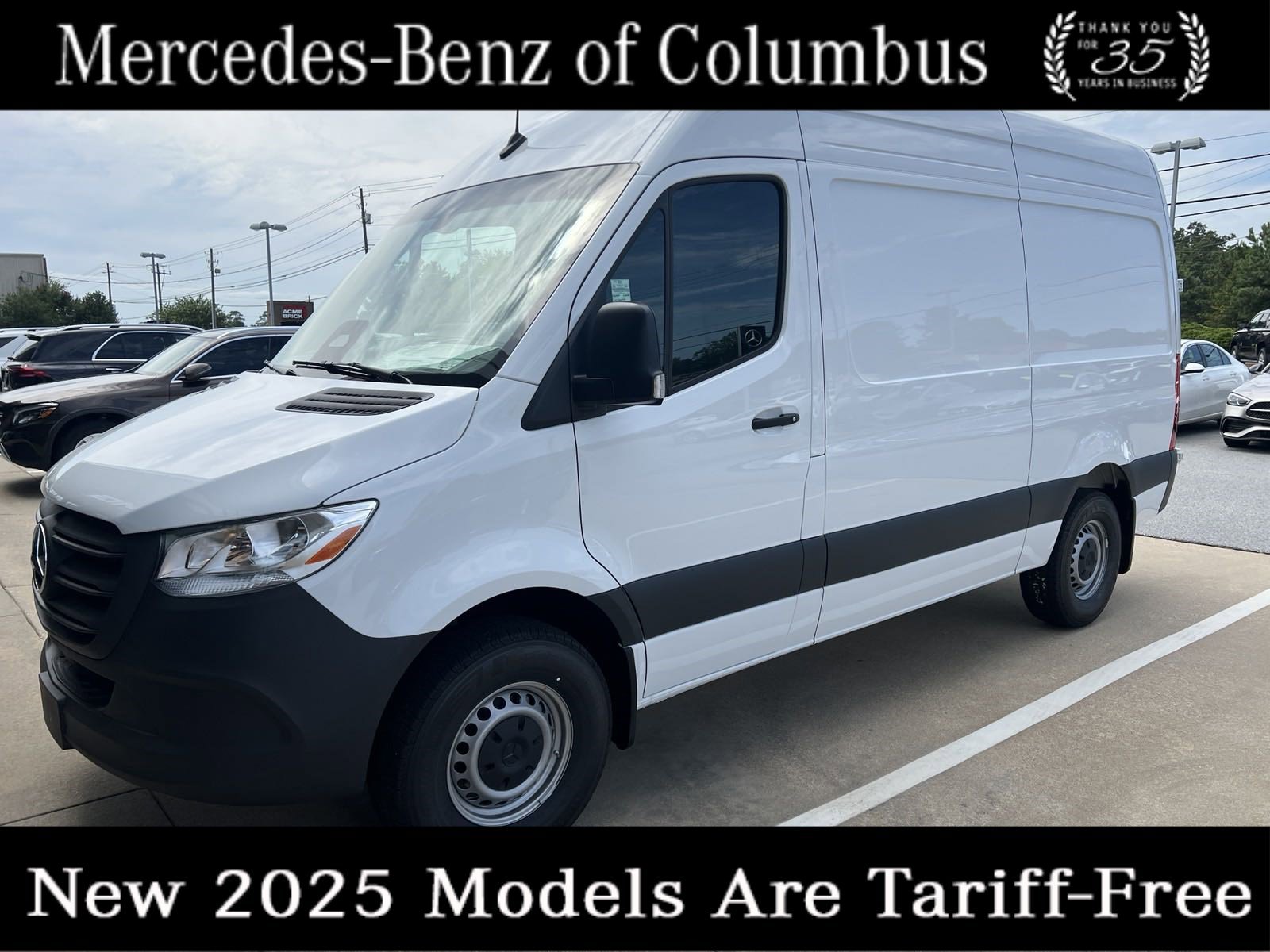 2025 Mercedes-Benz Sprinter Cargo Van Base's photo