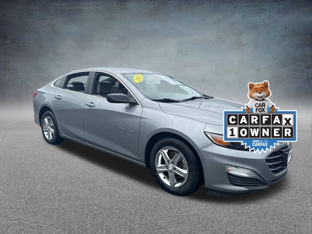 2023 Chevrolet Malibu LS photo 2