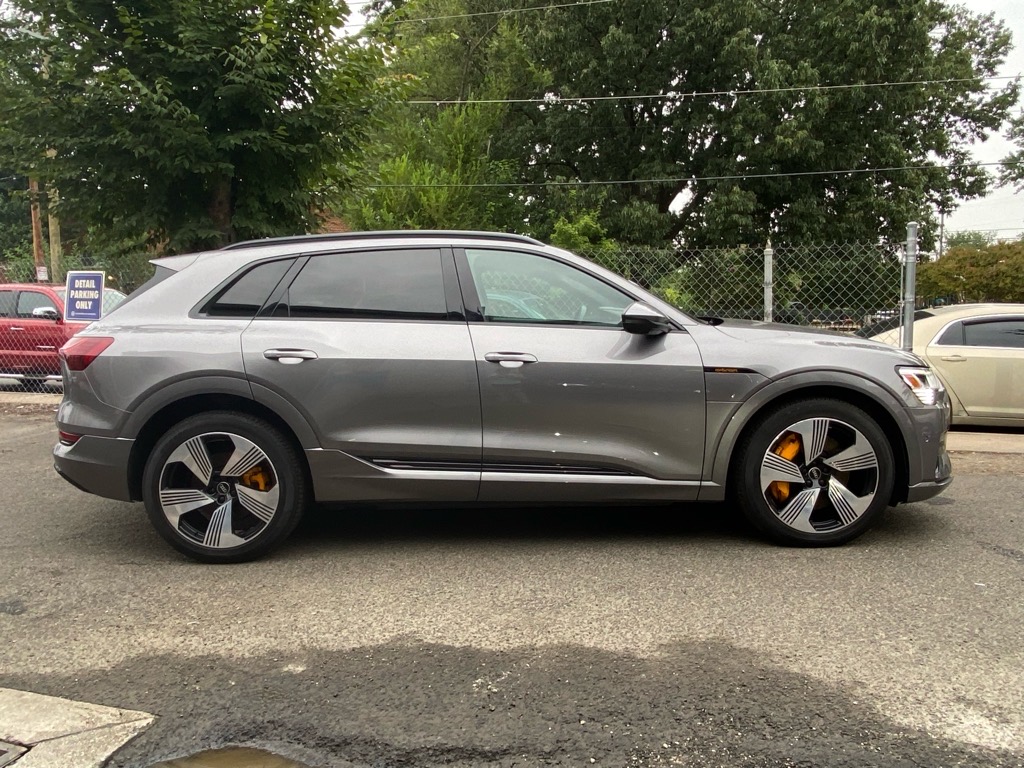 Used 2022 Audi e-tron Premium Plus with VIN WA1LAAGE2NB010715 for sale in Alexandria, VA