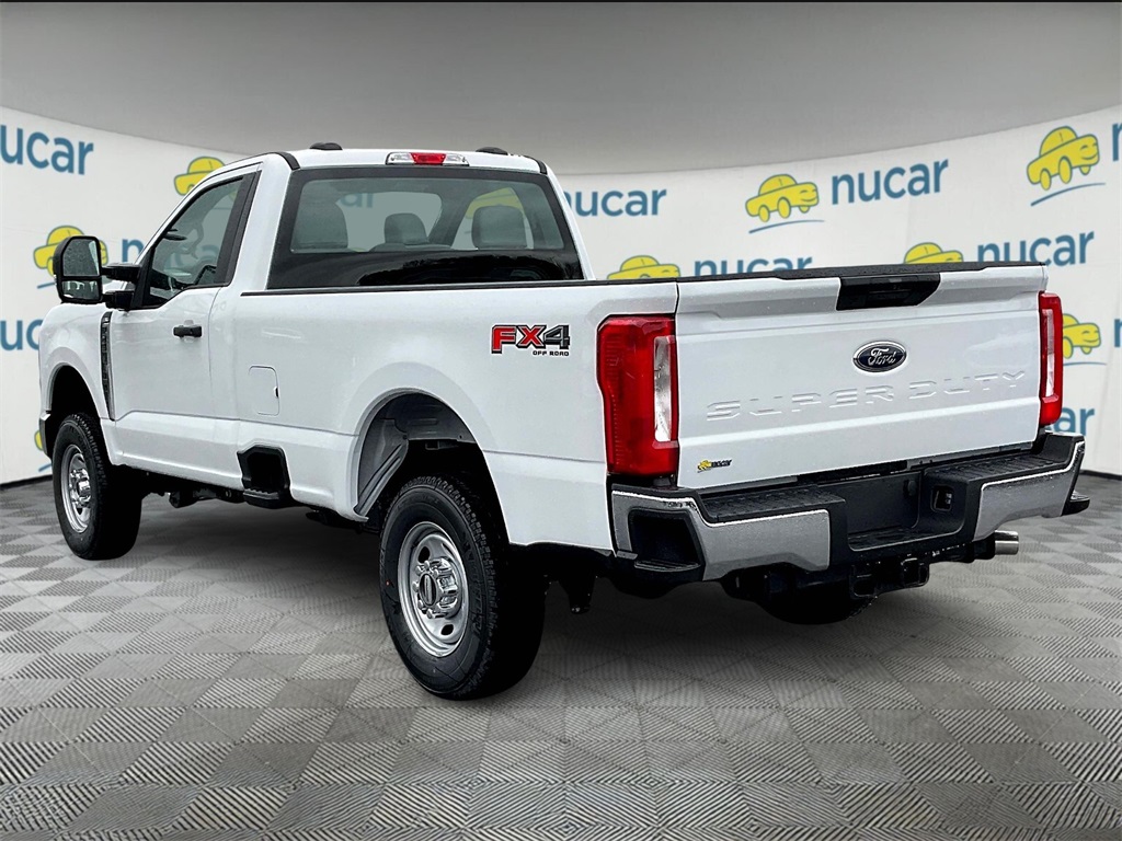 2025 Ford F-250 photo 4