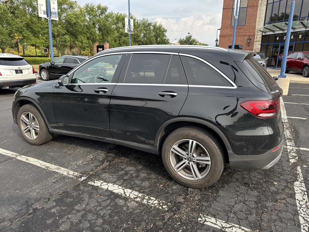2022 Mercedes Benz GLC 300 4MATIC photo 3