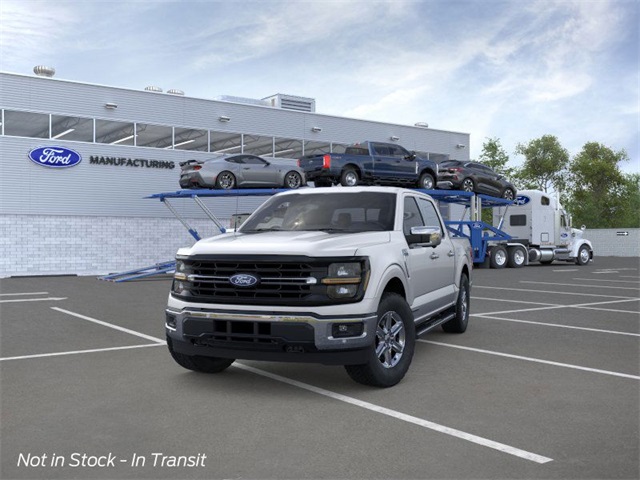 2025 Ford F-150 XLT photo 2