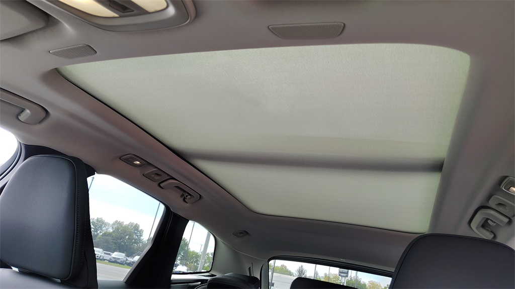 2026 Volvo XC60 B5 Plus photo 26