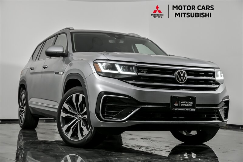 2021 Volkswagen Atlas SEL R-Line's photo