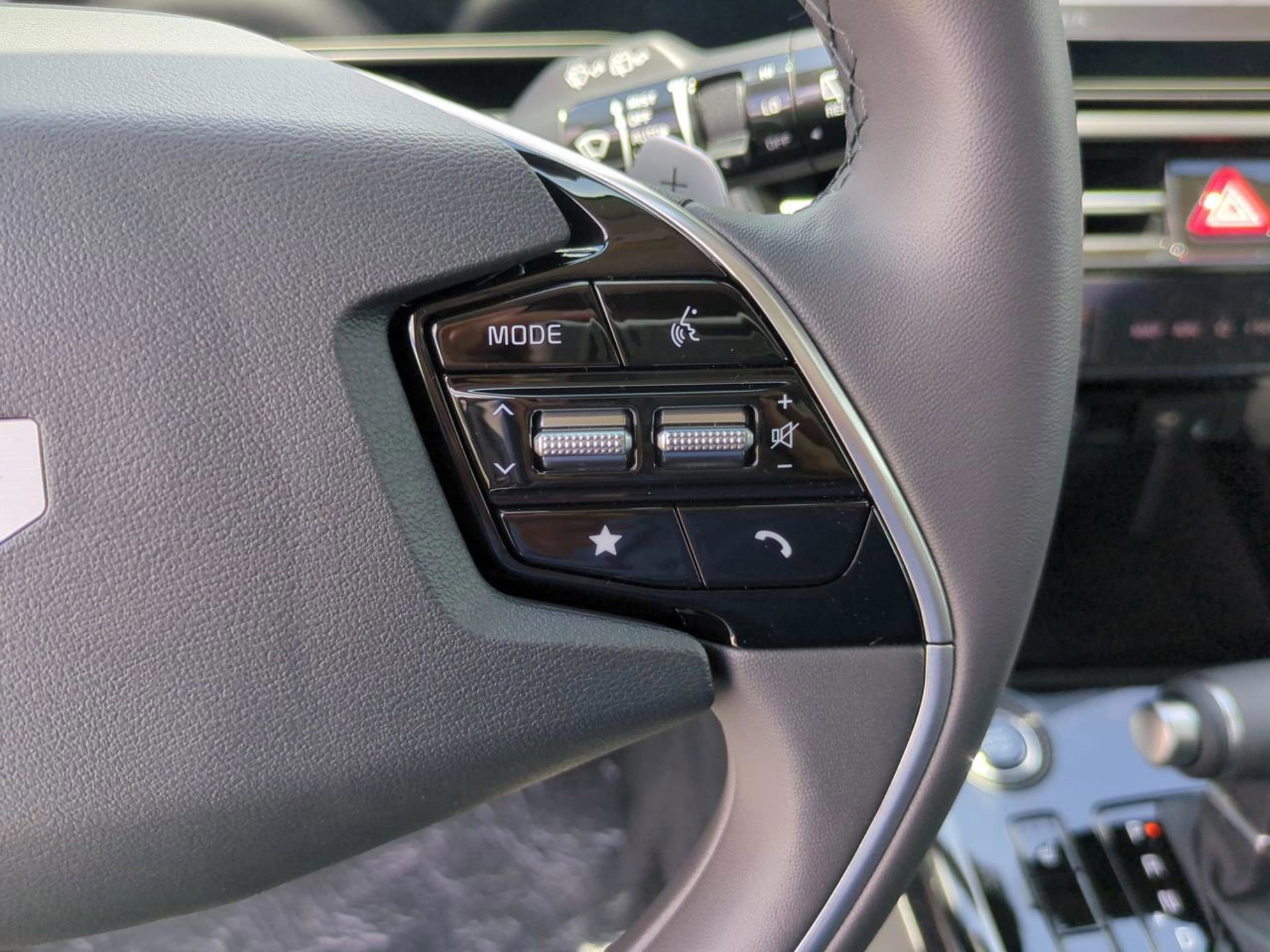 2025 Kia Niro EX photo 26