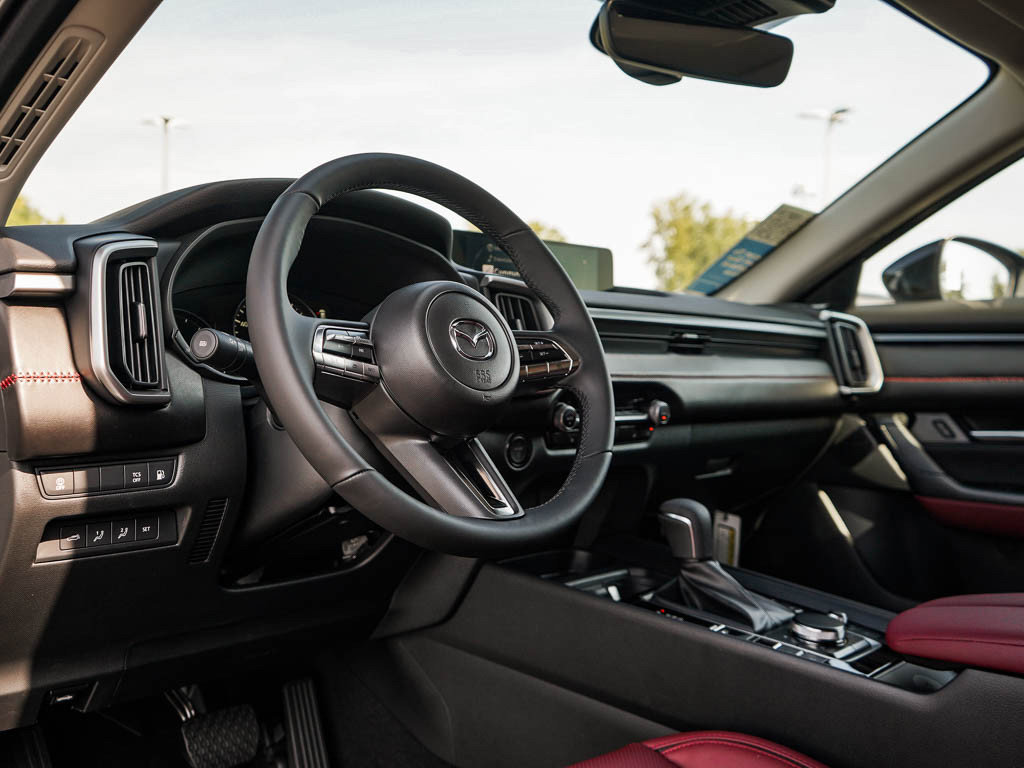 2025 Mazda CX-50 Premium photo 17