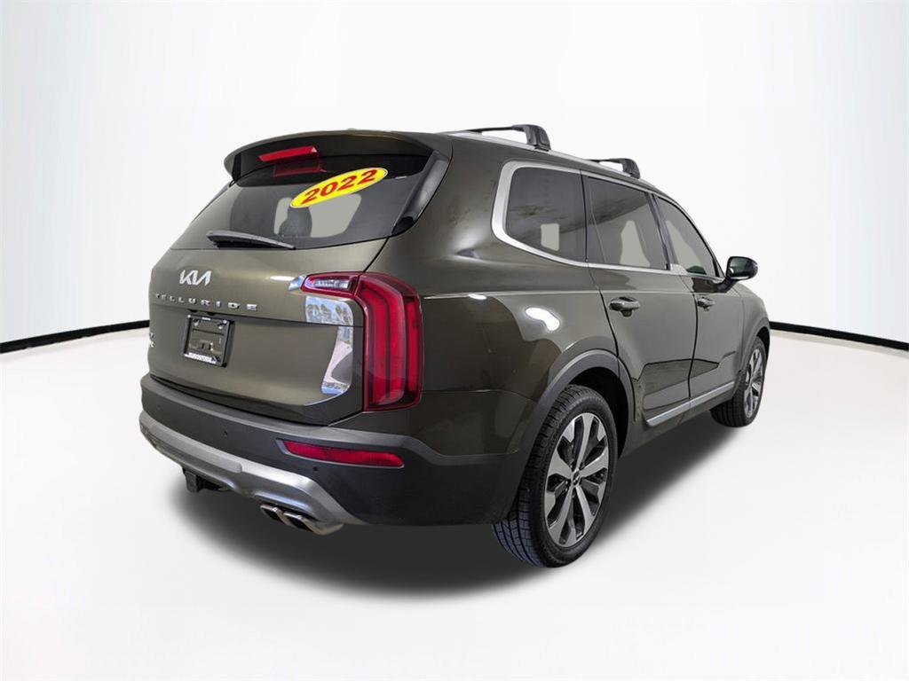 2022 Kia Telluride S photo 2