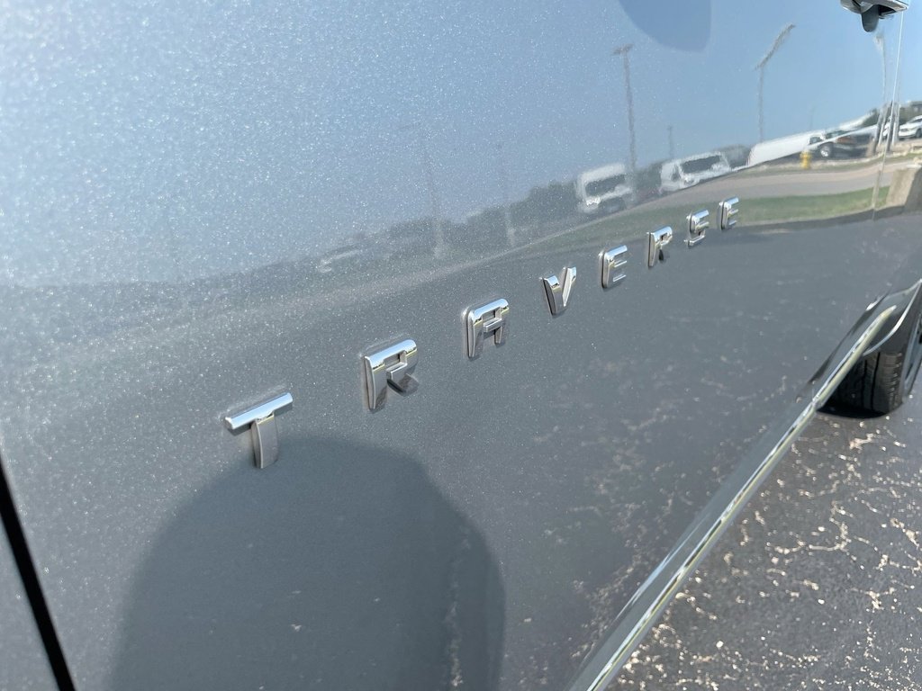 2023 Chevrolet Traverse Premier photo 32