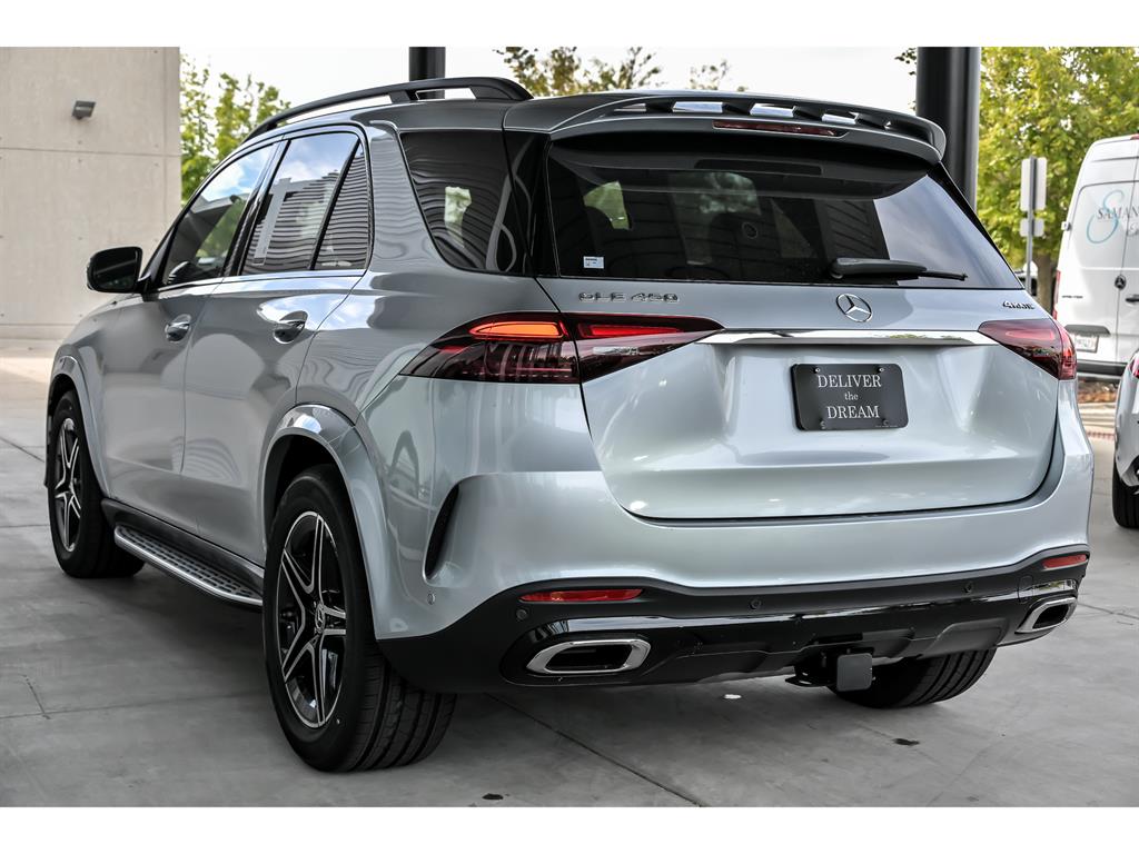 2026 Mercedes Benz GLE 450 4MATIC photo 4