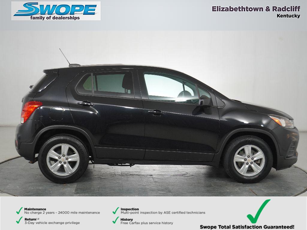 2020 Chevrolet Trax LS photo 2