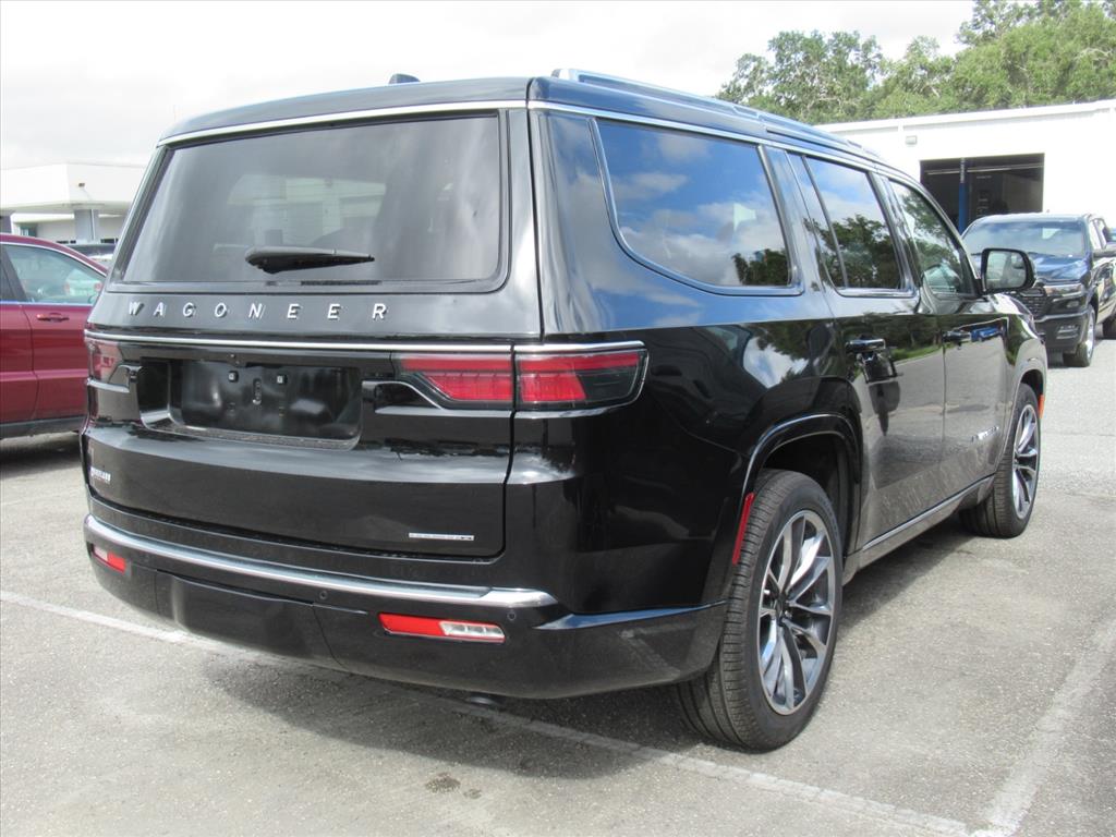 2024 Jeep Wagoneer Series III photo 4
