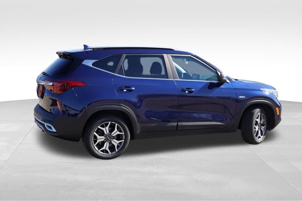2022 Kia Seltos EX photo 4