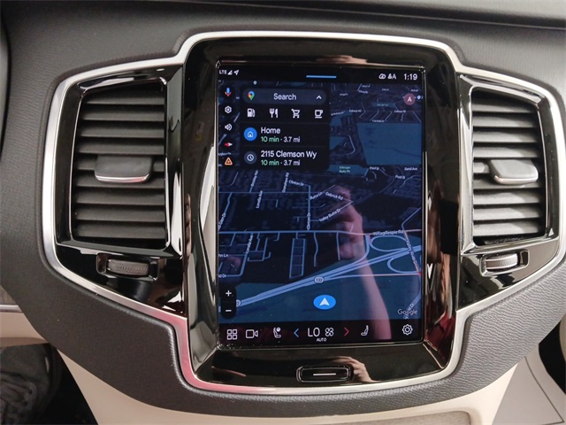 2024 Volvo XC90 Plus photo 11