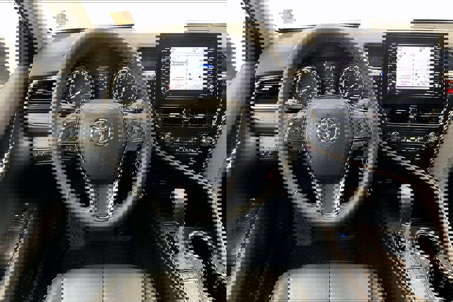 2024 Toyota Camry SE photo 4