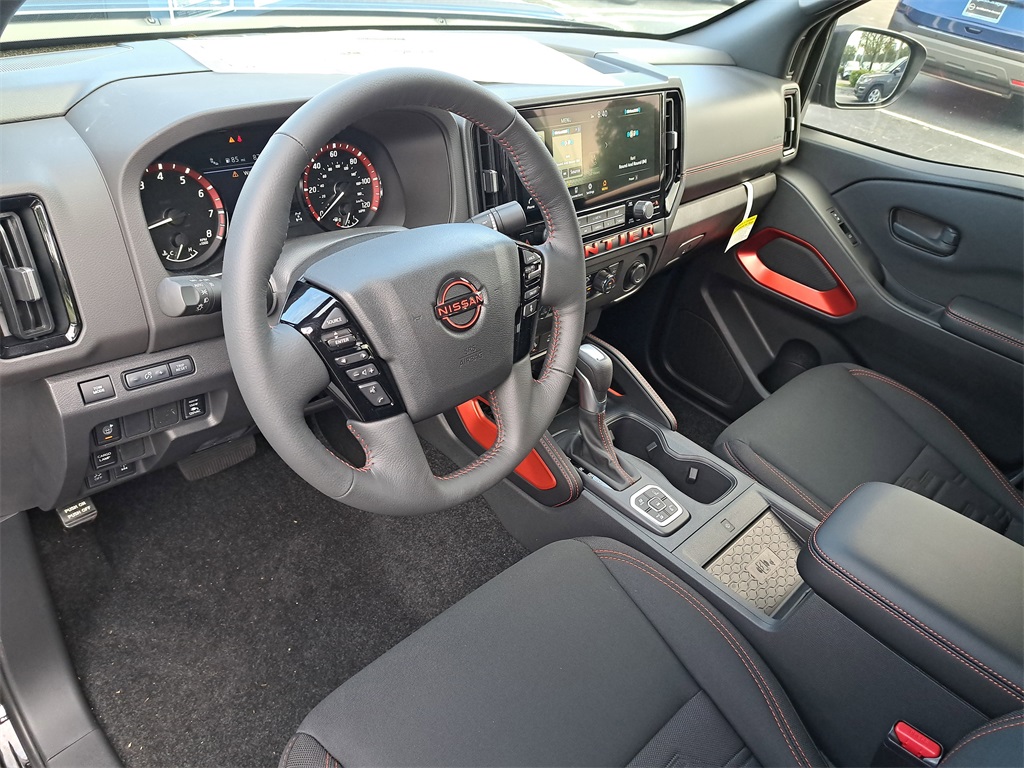 2026 Nissan Frontier Crew Cab PRO-4X photo 18