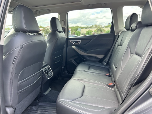 2022 Subaru Forester Limited photo 12