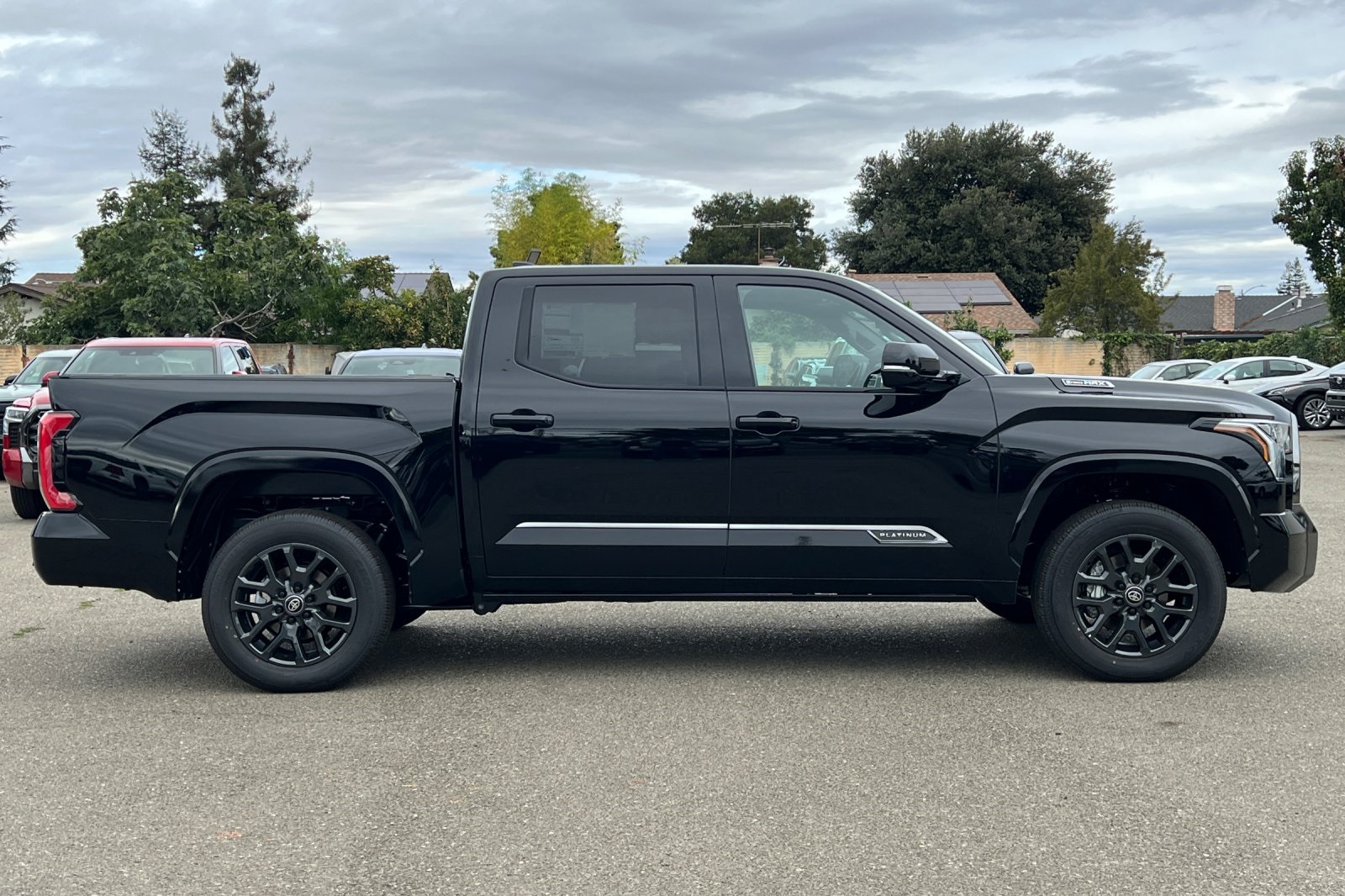 2026 Toyota Tundra Platinum CrewMax photo 9