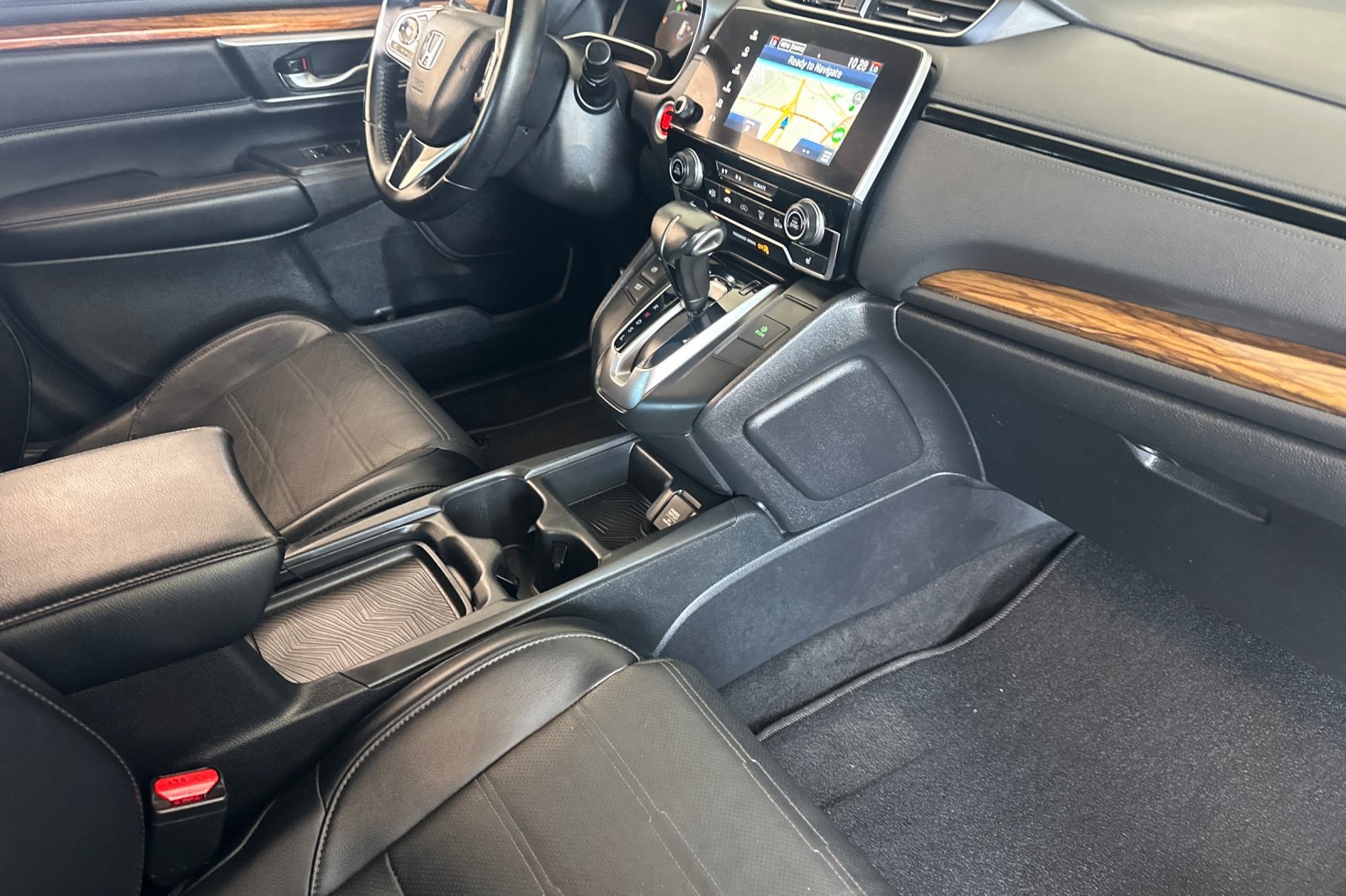 2018 Honda CR-V Touring photo 12