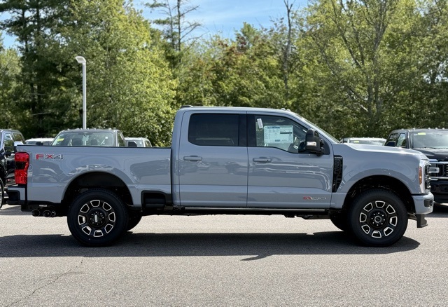 2026 Ford F-350 Platinum photo 3