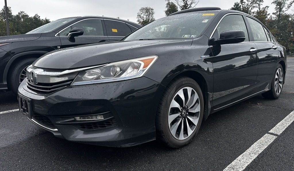2017 Honda Accord Hybrid EX-L photo 2