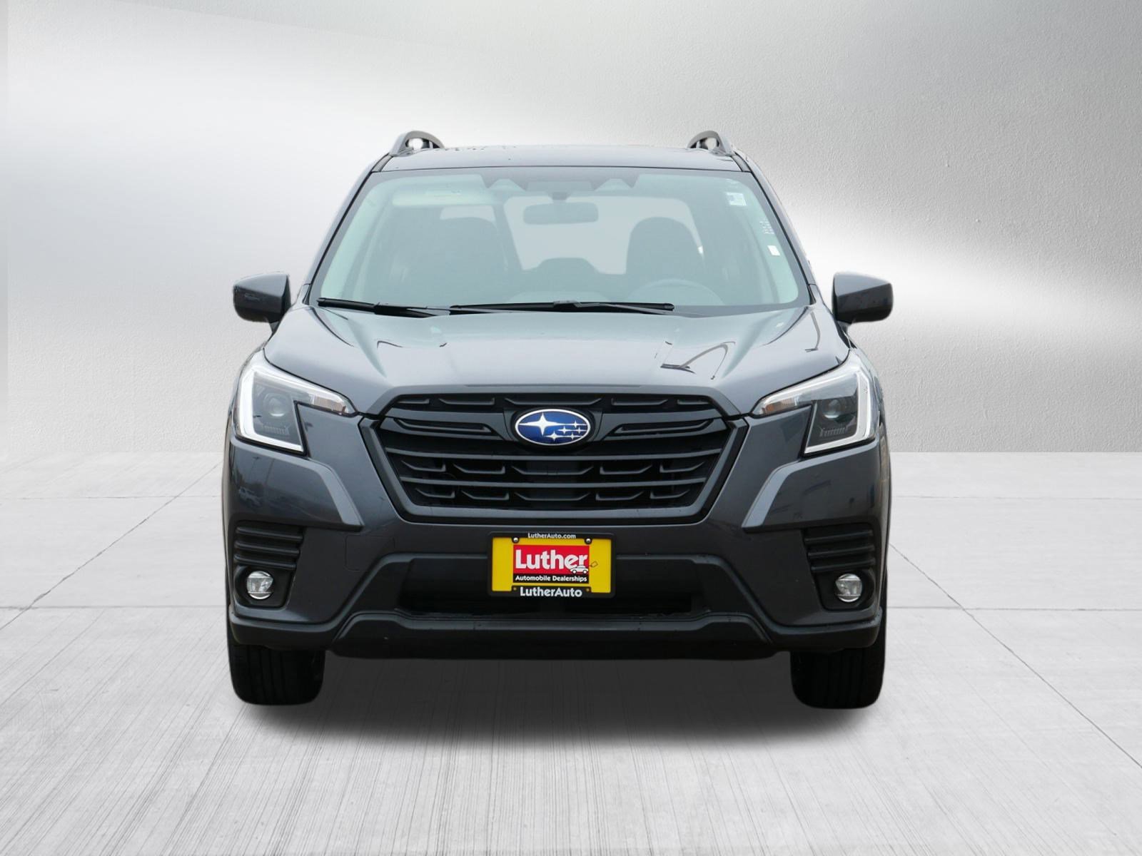 2024 Subaru Forester Premium photo 2