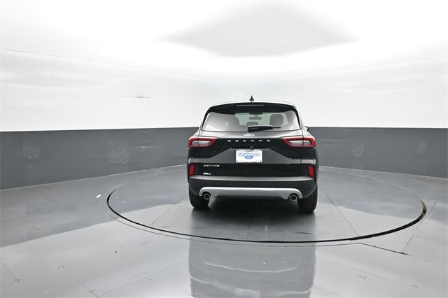 2026 Ford Escape Active photo 2