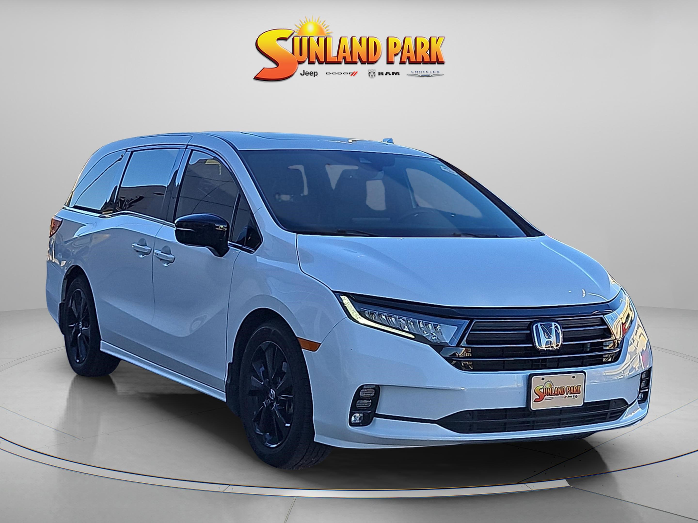 2024 Honda Odyssey SPORT's photo