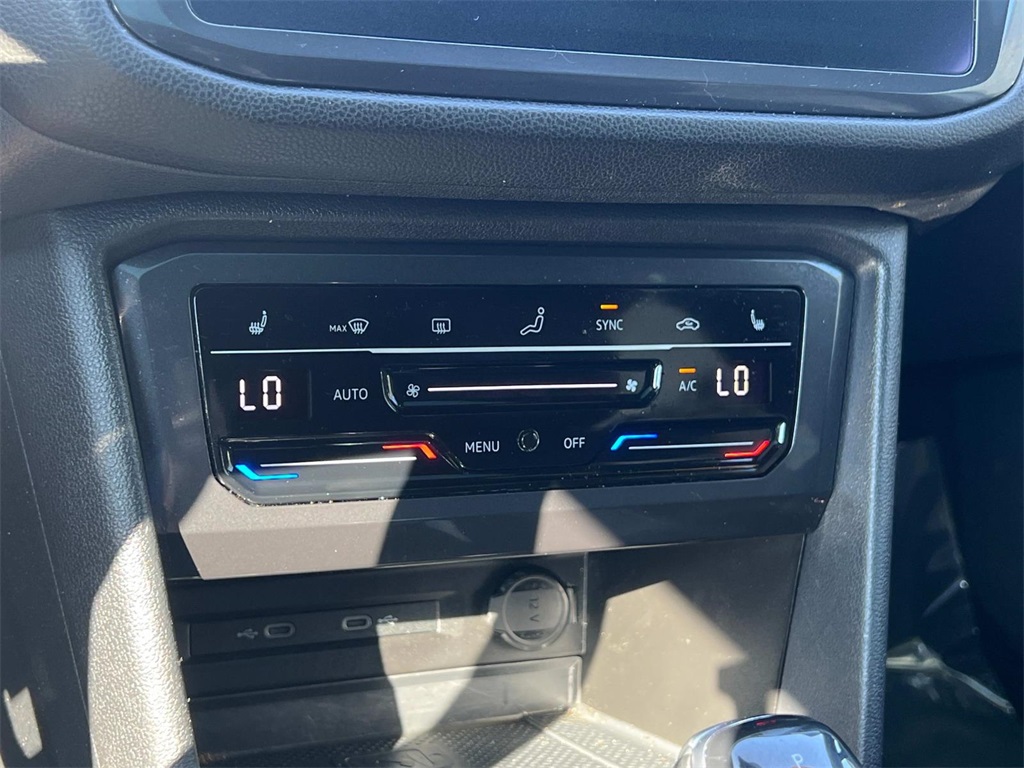 2022 Volkswagen Tiguan SE R-Line Black photo 20