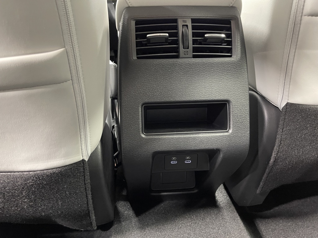 2025 Mitsubishi Outlander SE photo 22