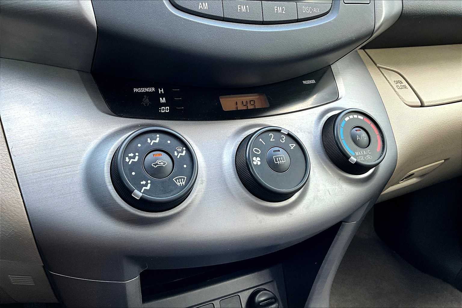 2008 Toyota RAV4 Sport photo 31