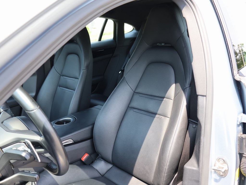 2022 Porsche Panamera 4 photo 5