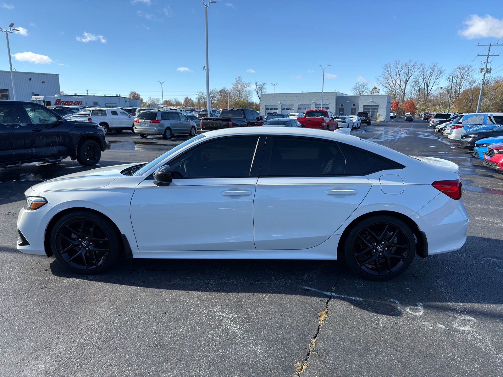 2023 Honda Civic Sport photo 3