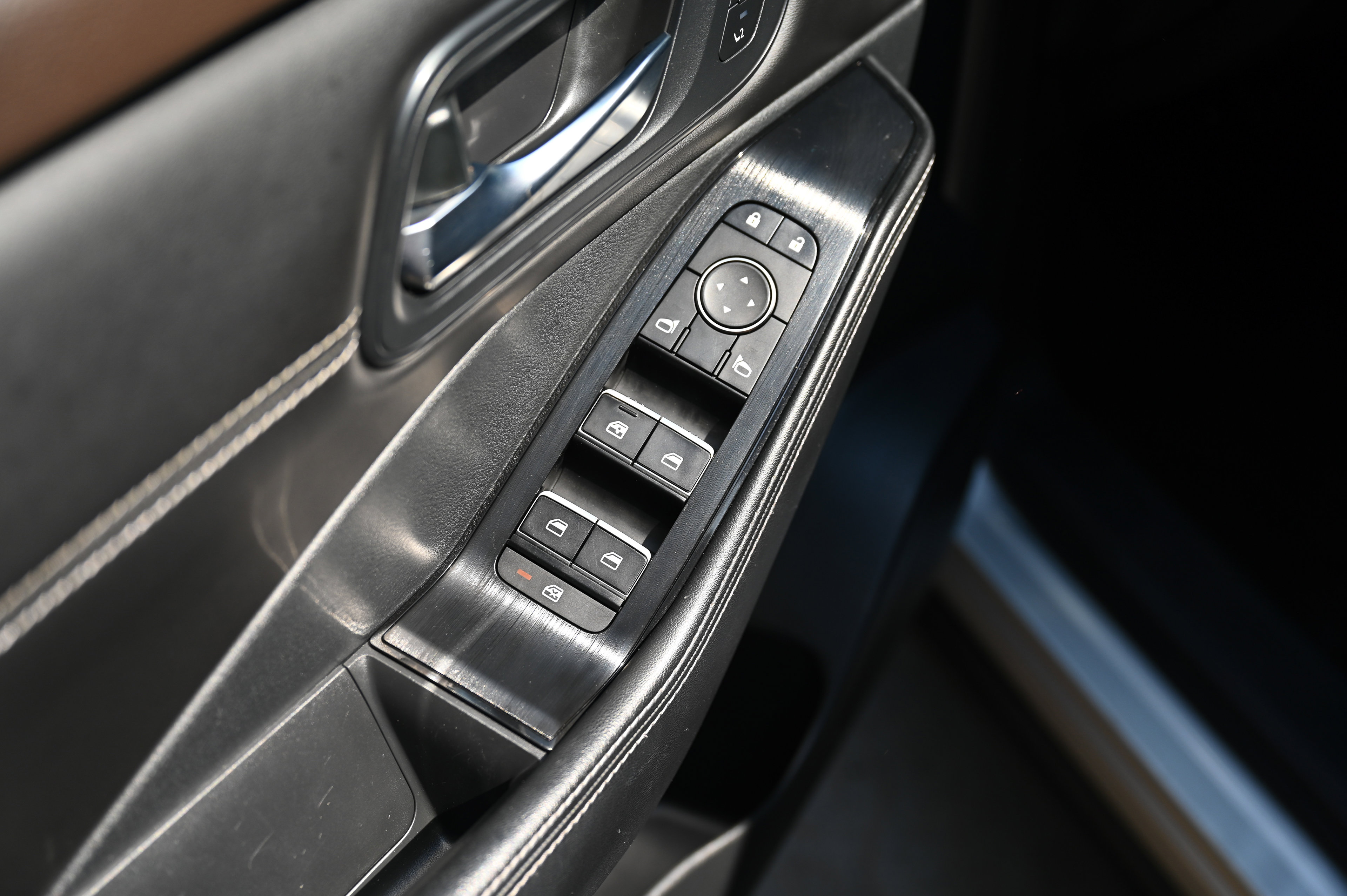 2022 Nissan Rogue SL photo 20