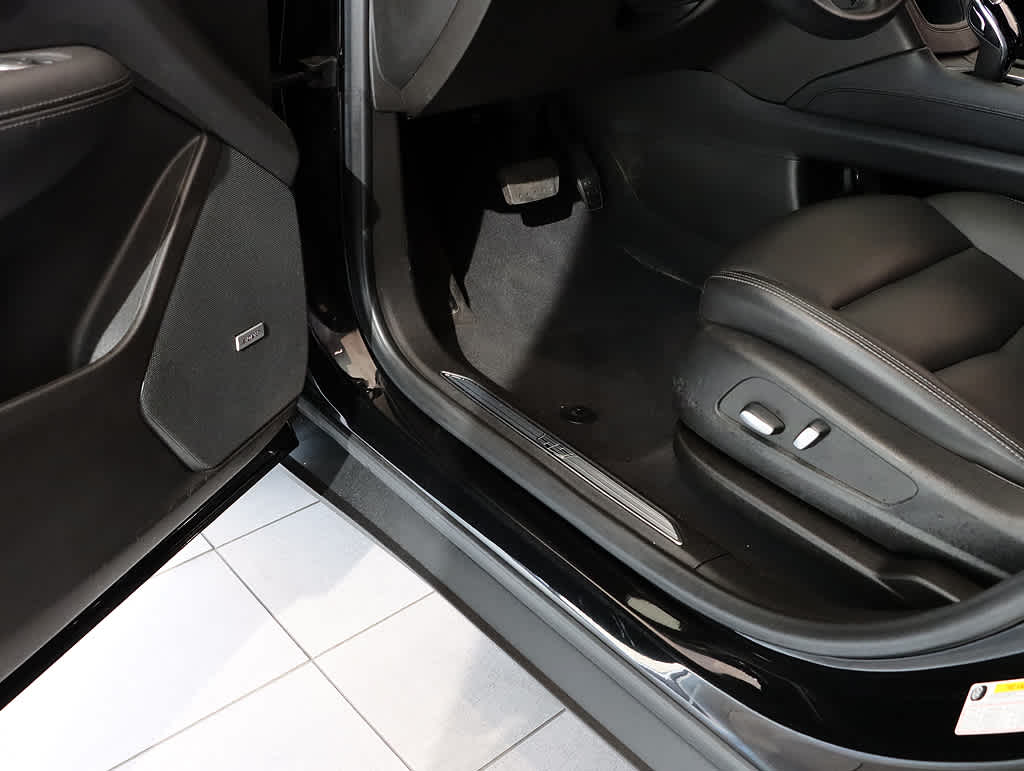 2022 Cadillac XT5 Luxury photo 24