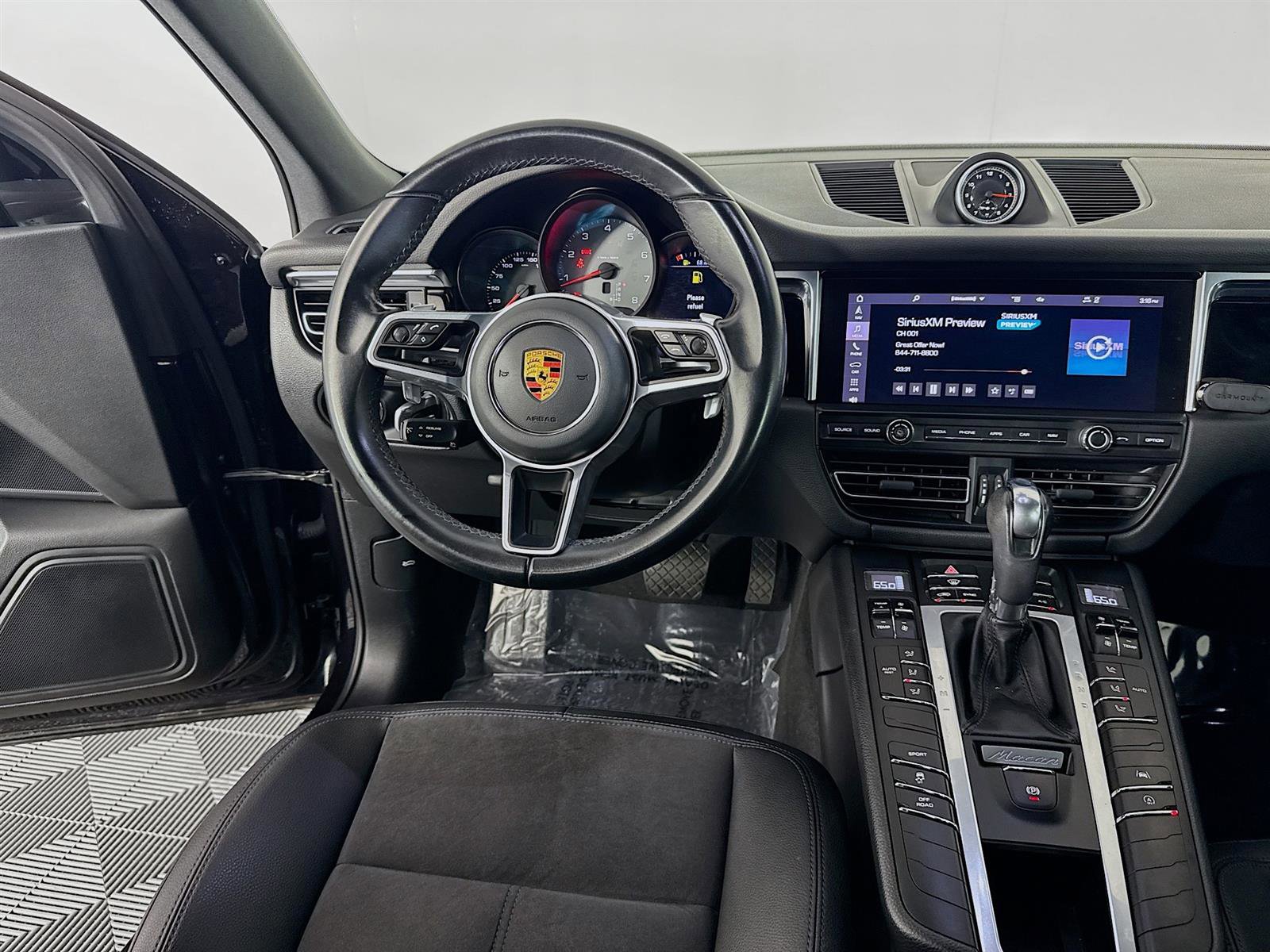 2021 Porsche Macan S photo 21