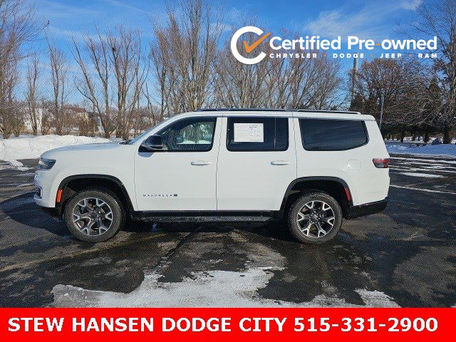 2023 Jeep Wagoneer Series III's photo