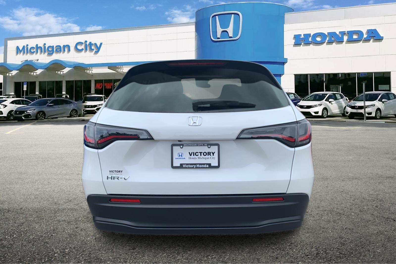 2026 Honda HR-V LX photo 3