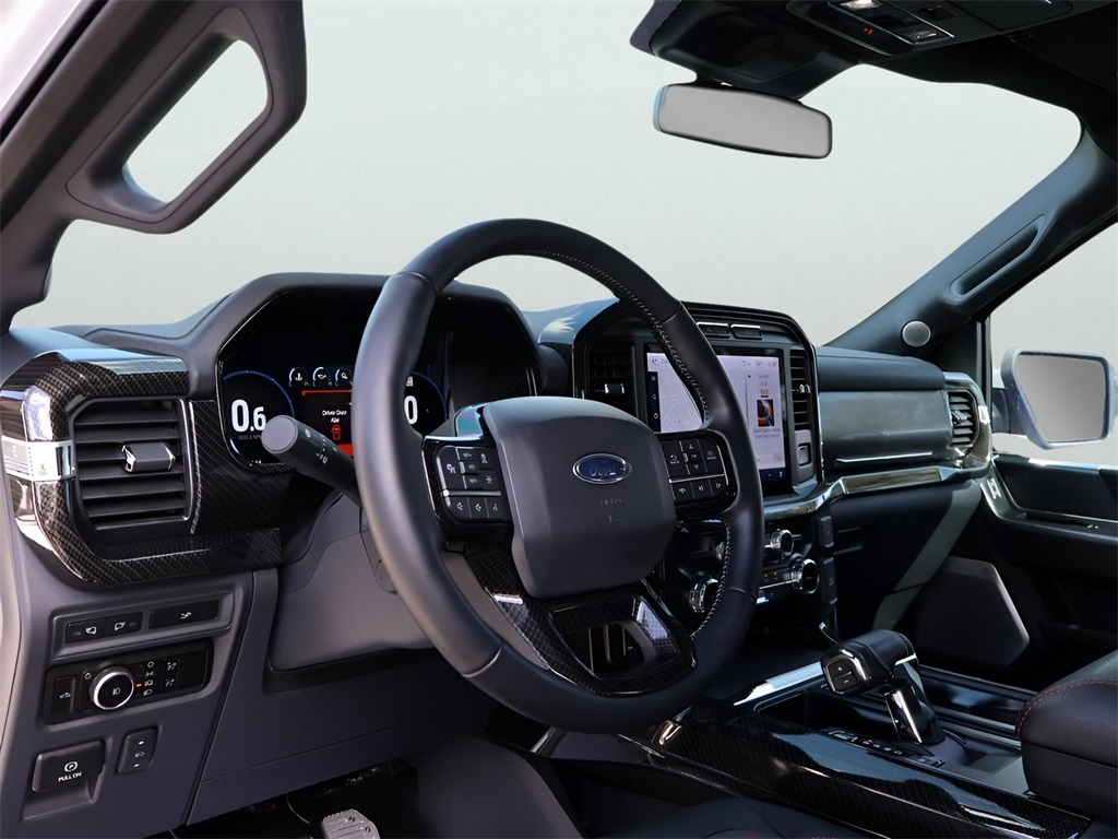 2023 Ford F-150 Lariat photo 18