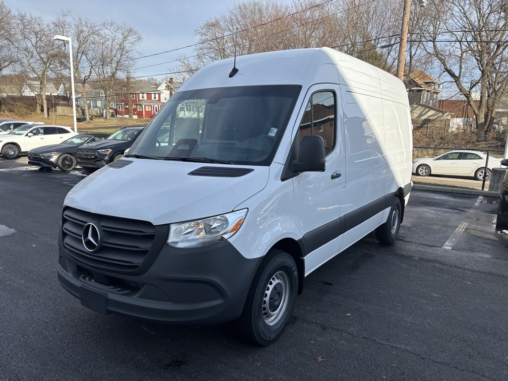 2026 Mercedes-Benz Sprinter Cargo Van Base's photo