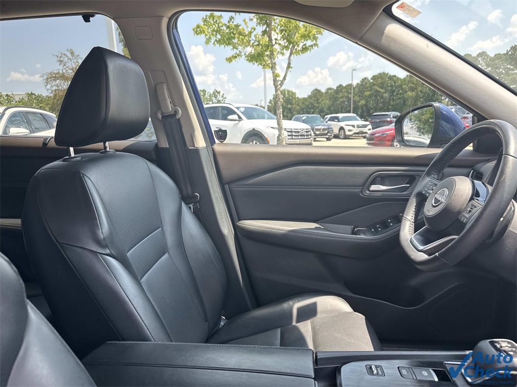 2023 Nissan Rogue SV photo 5