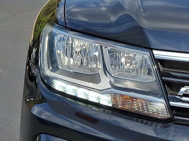 2021 Volkswagen Tiguan SE R-Line Black photo 10