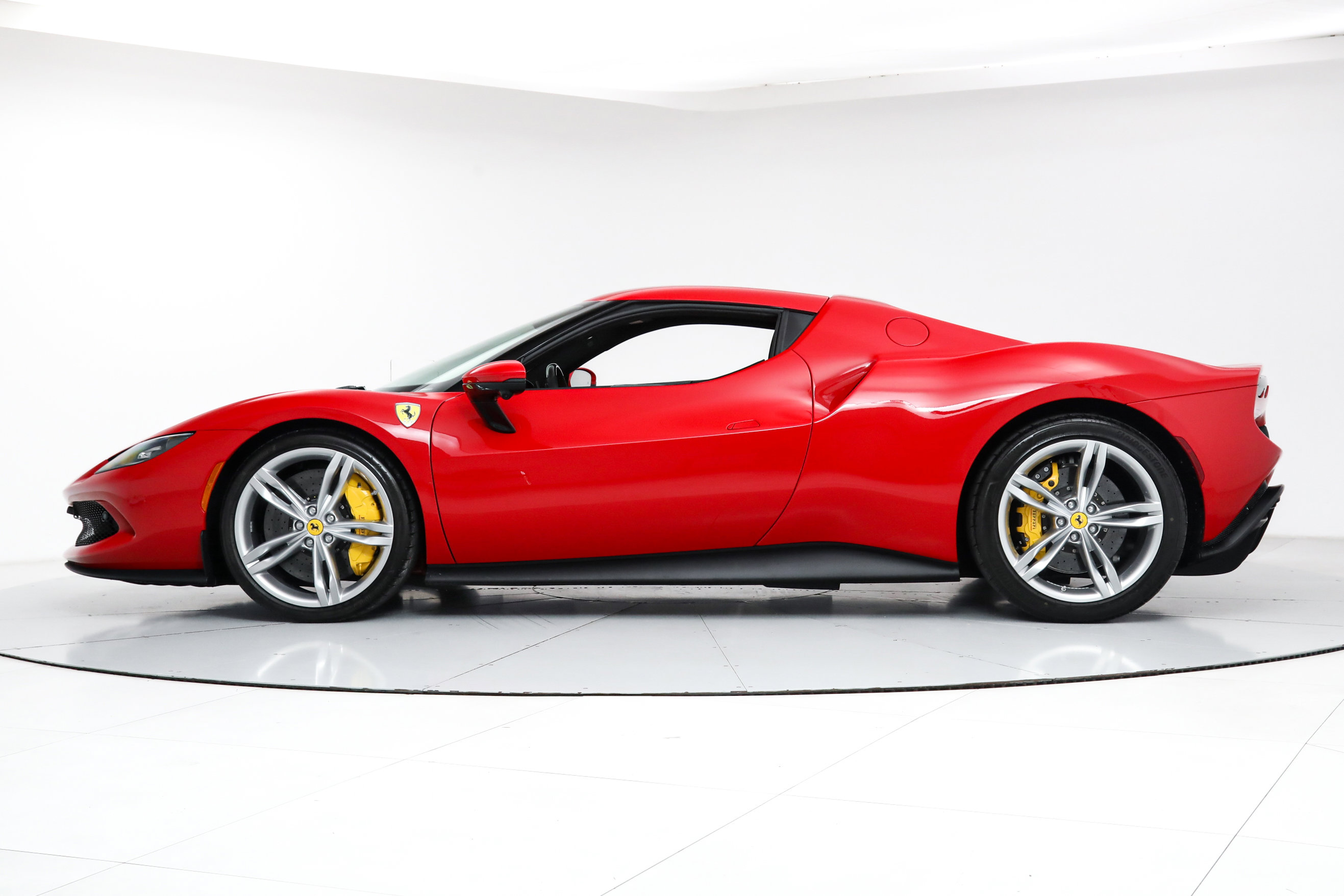 2024 Ferrari 296 GTB photo 4