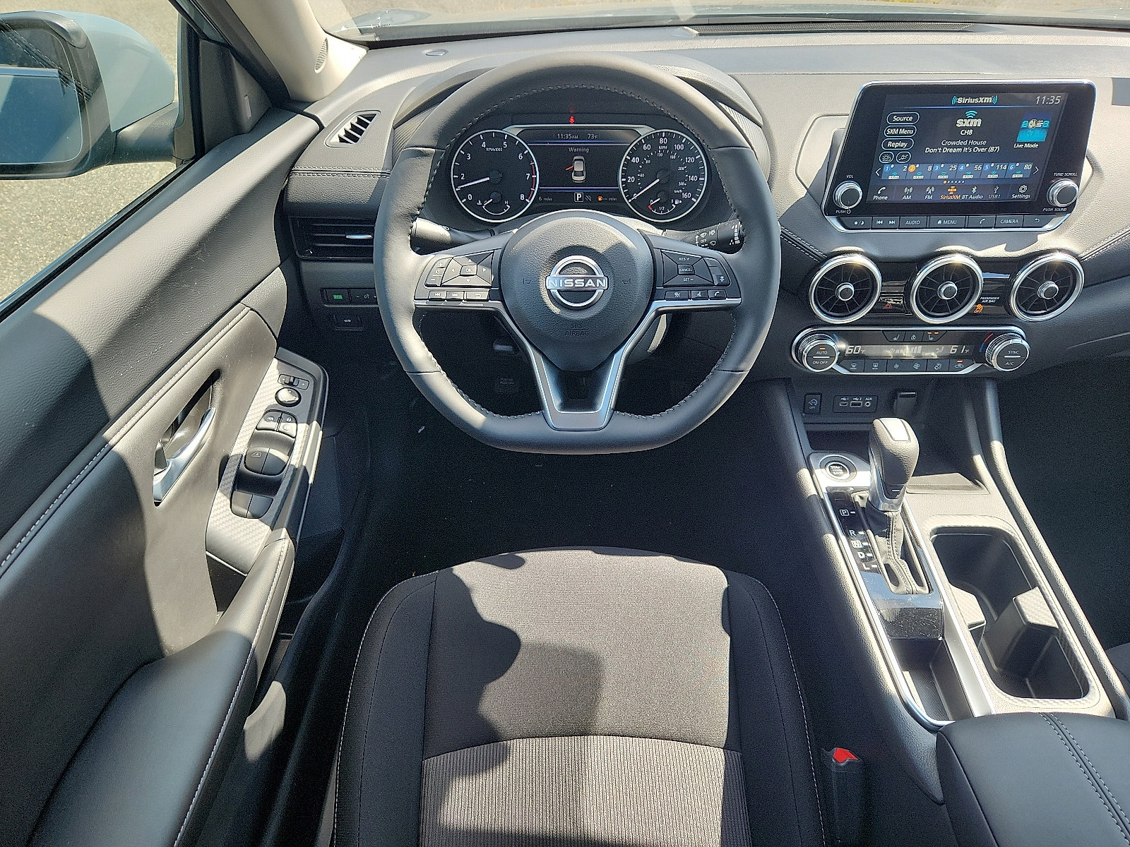2025 Nissan Sentra SV photo 7