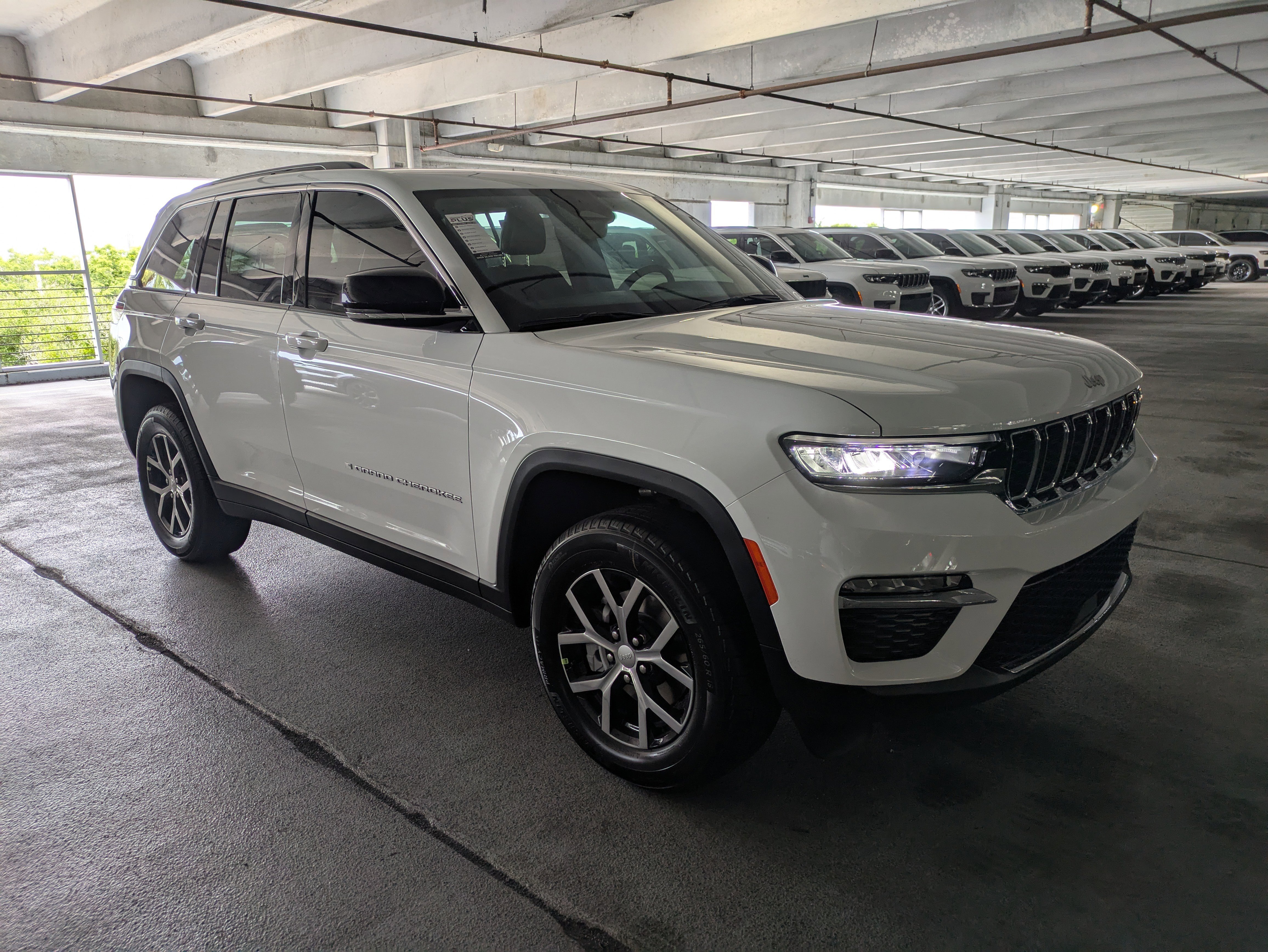 2025 Jeep Grand Cherokee Limited's photo