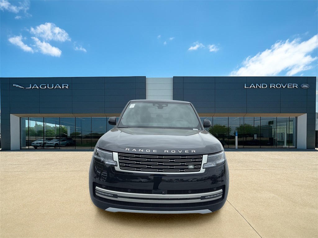 2025 Land Rover Range Rover SE photo 2