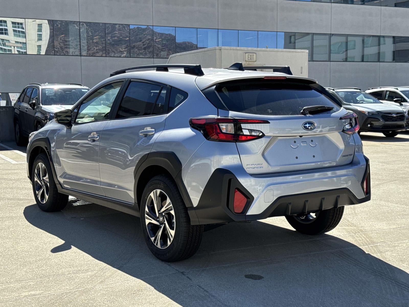 2025 Subaru Crosstrek Premium photo 4