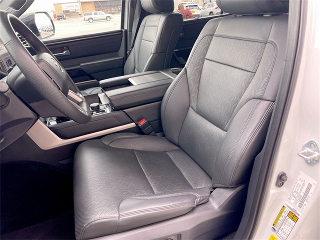 2025 Toyota Sequoia photo 4