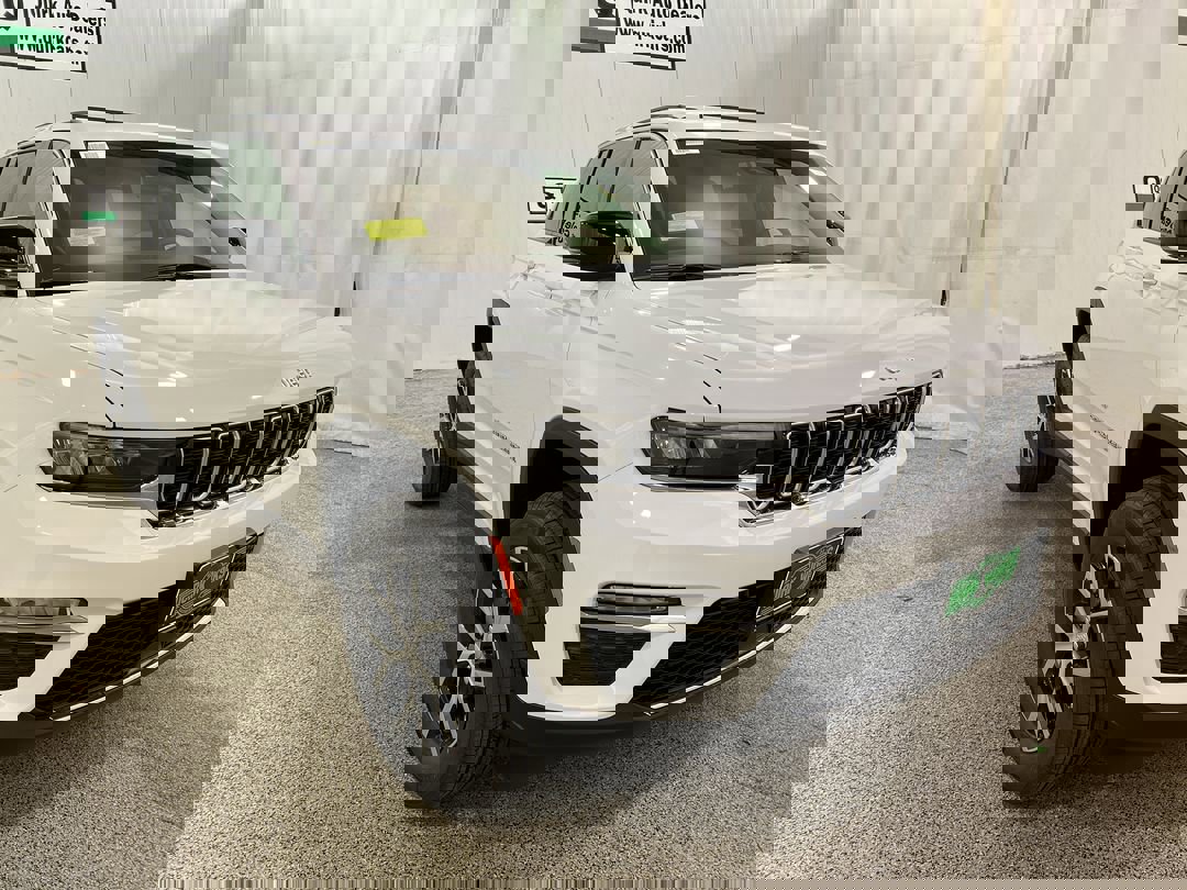 2025 Jeep Grand Cherokee Limited's photo